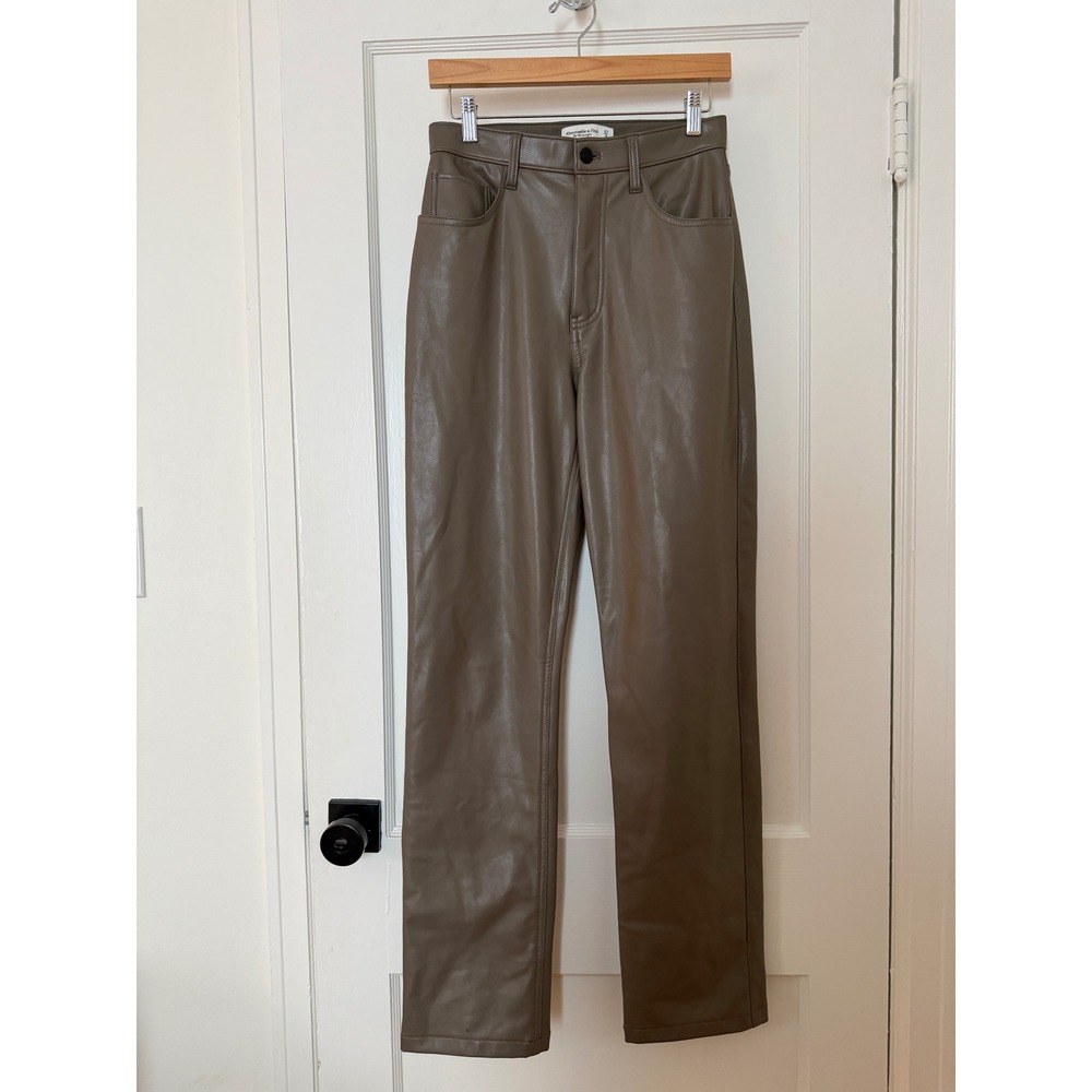 Abercrombie & Fitch 90s Straight Ultra High Rise Vegan Leather Pants Brown 27 4L